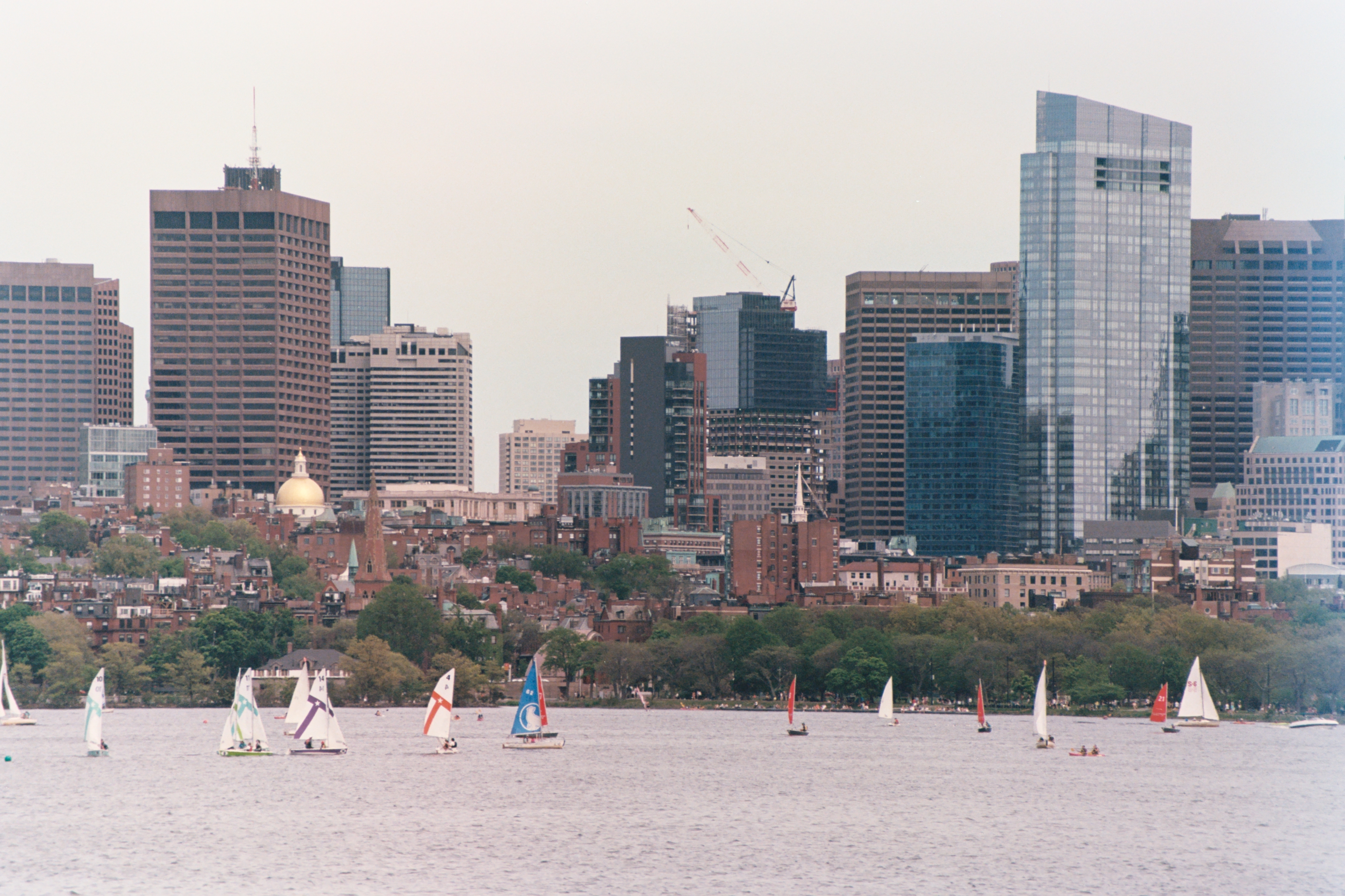 Charles River & Beacon Hill, 2022. By Minolta X-700 & Kodak 5207.